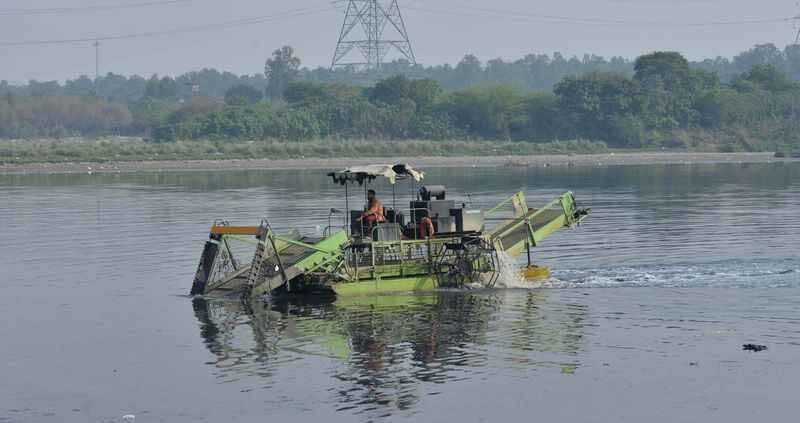 Yamuna Pollution Report 2025: सिर्फ दावे नहीं, आंकड़े बोल रहे हैं – 90% तक घटी गंदगी