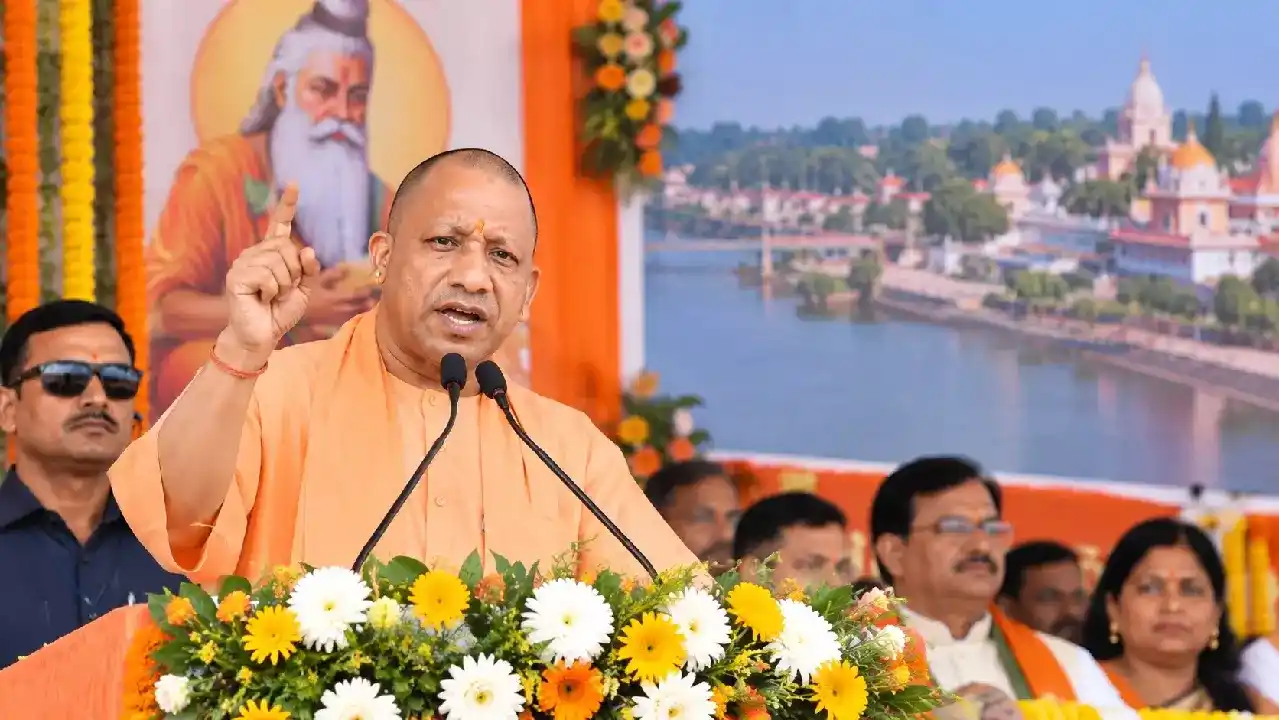 सीएम योगी ने अखिलेश यादव पर साधा निशाना
